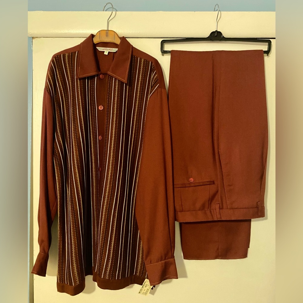 Brand new men’s two-piece casual suit, size medium shirt. Pants size 34 waist.